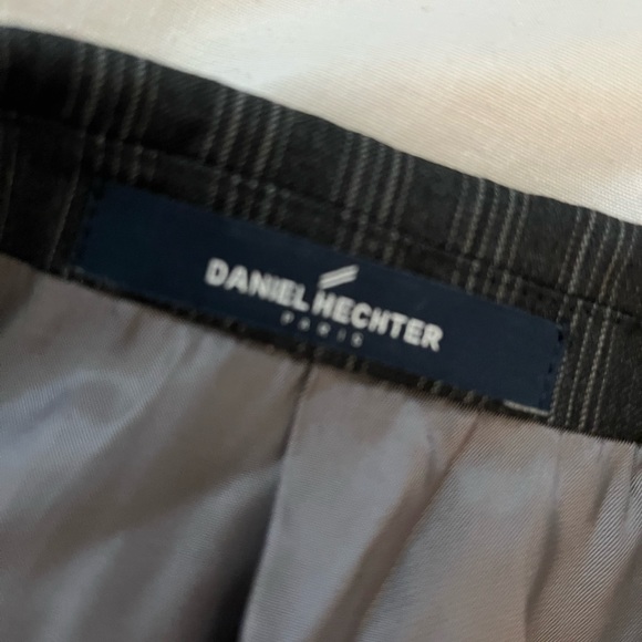 Mens Suit - Picture 3 of 6